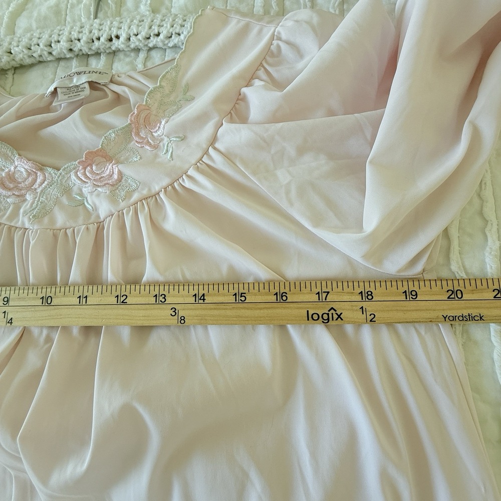 VTG Shadowline Long Nightgown Womens‎ Small Satin Coquette Embroidered Feminine - Picture 6 of 9